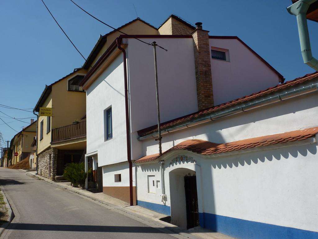 Penzion Cech Valtice Exterior foto